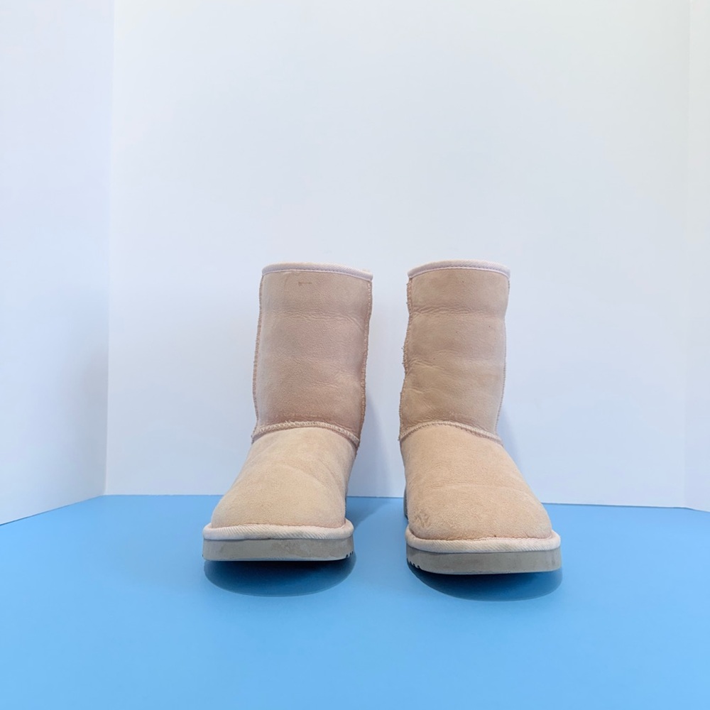 UGG Classic Tan Winter Boots Size Women 7 - Picture 4 of 14